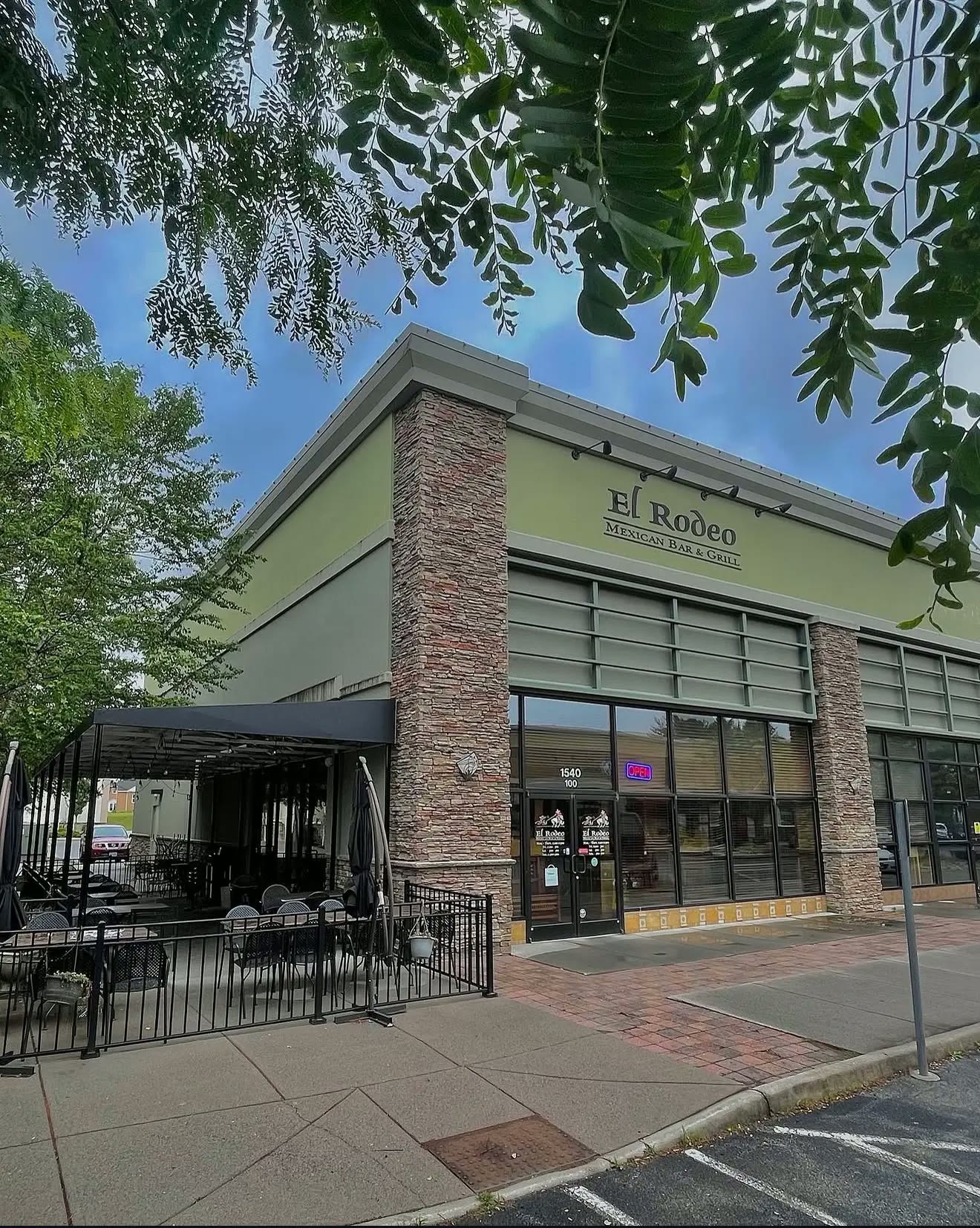 El Rodeo Mexican Bar & Grill storefront and patio in Blacksburg